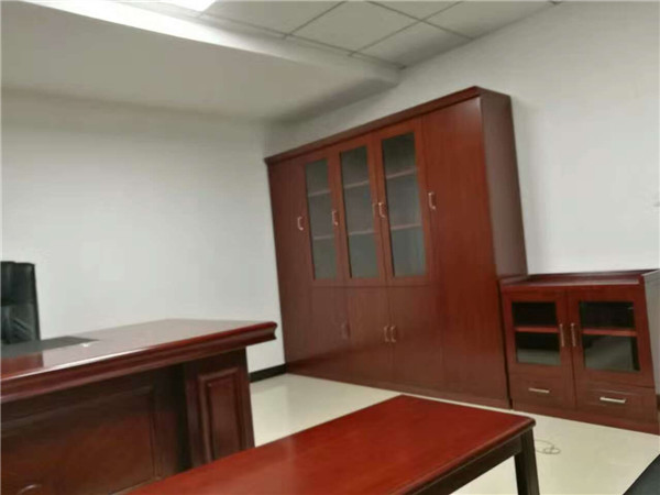 貴州水投水務(wù)集團(tuán)會(huì)議室主管辦公室辦公家具配套項(xiàng)目
